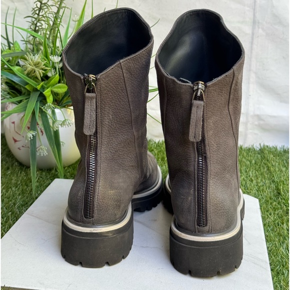 PAUL GREEN NOBU ZIP-UP BOOT IRON GRAINED
NUBUCK SLOUCHY PLATFORM size 9 $500 - Picture 4 of 7